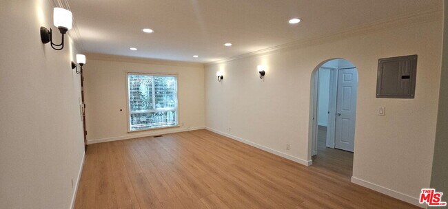 Photo - 451 S Doheny Dr Unit 451