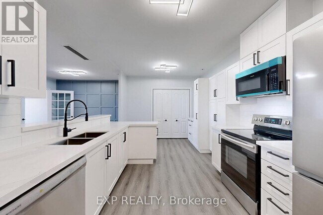 Photo - 115 Omni Dr Unité PH09