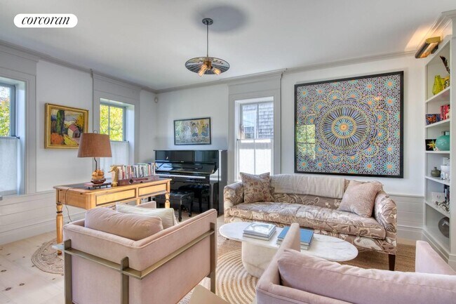 Photo - 31 Howard St