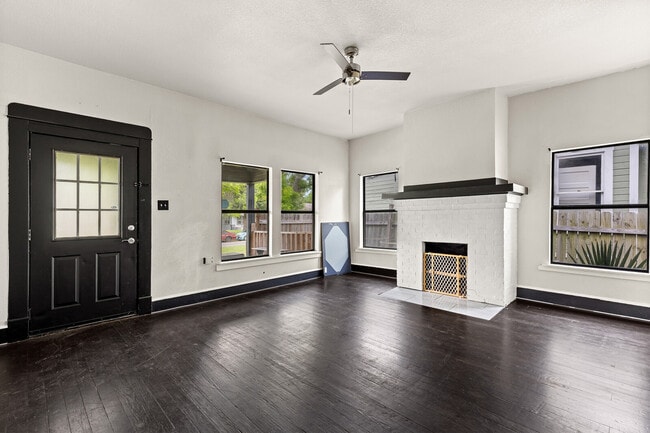 Photo - 3007 Parrott Ave