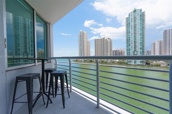 Photo - 325 S Biscayne Blvd Unit 821