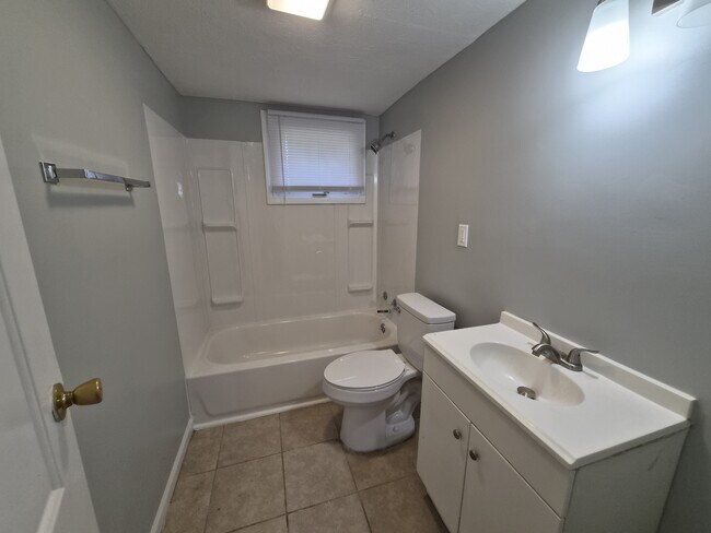 Photo - 4709 Ribble Rd