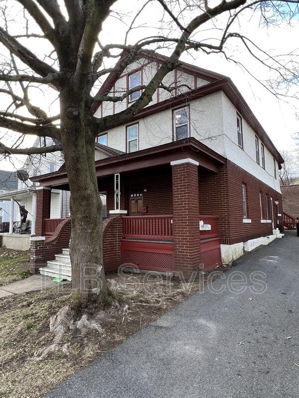 Photo - 221 3rd St
