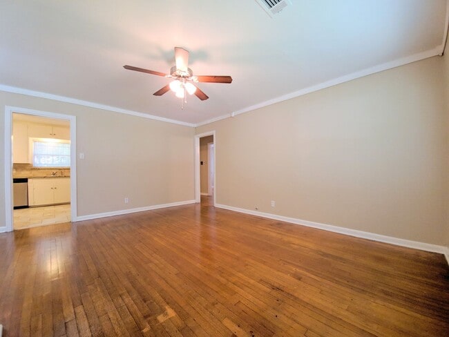 Photo - 1223 Shawnee St