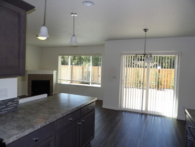 Photo - Beautiful Home! Close to Downtown Hillsboro!