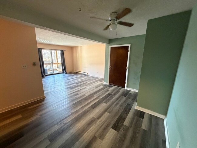 Photo - 1088 Dover, 203