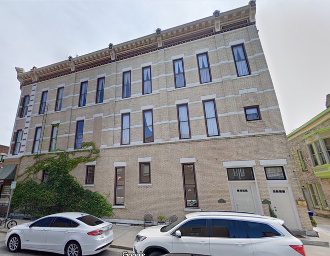 Photo - 107 W Lexington Ave Unit 107 West Lexington Avenue