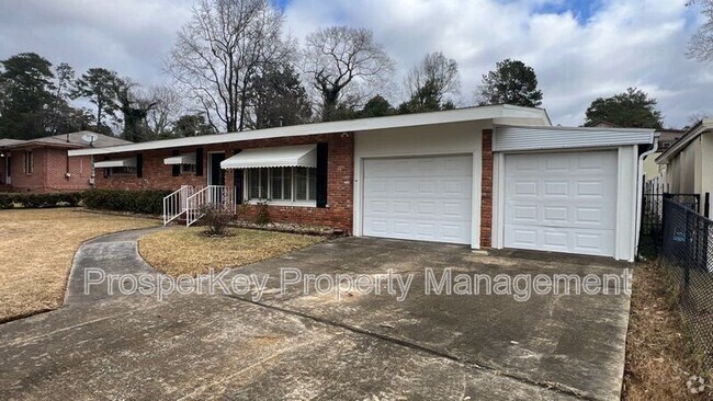 Building Photo - 334 Claradon Ave Rental