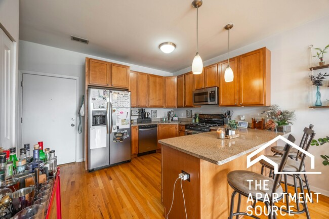 Photo - 3133 W Logan Blvd Apartment Unit 3B
