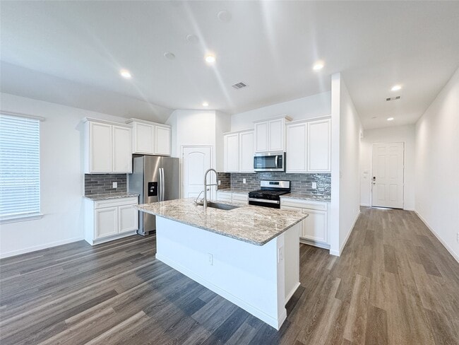 Photo - 519 Newcomb Holw Dr