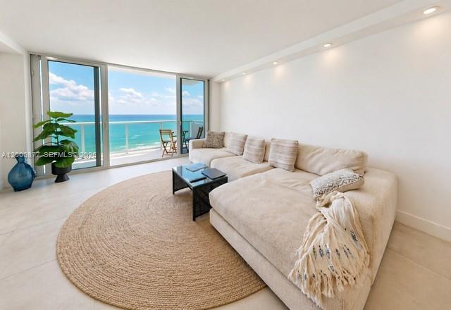 Building Photo - 3140 S Ocean Dr Unit 1205