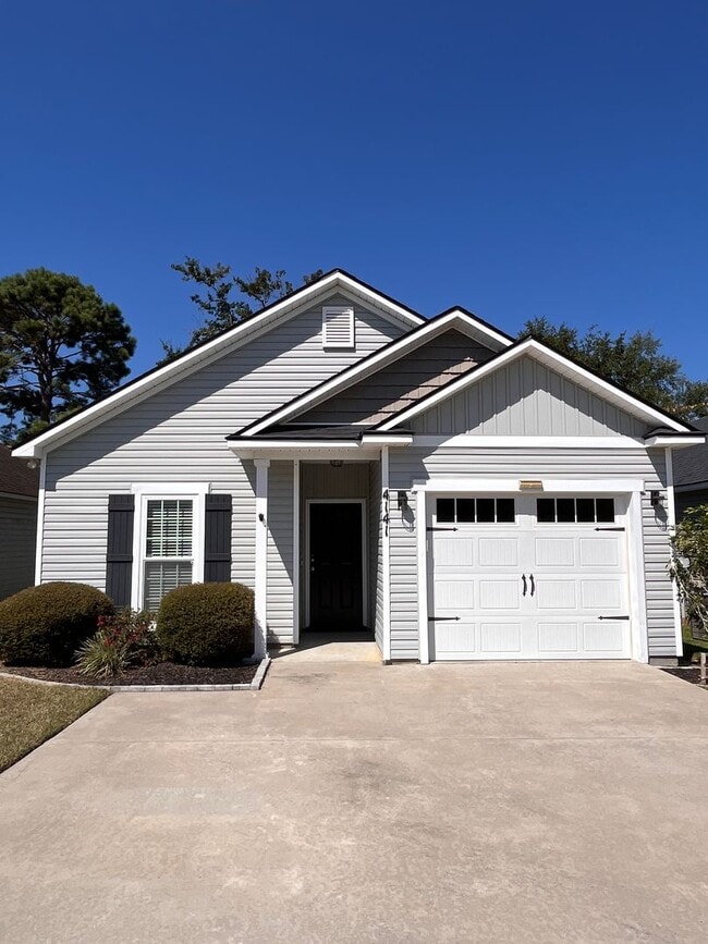 Building Photo - Adorable Lowndes County home