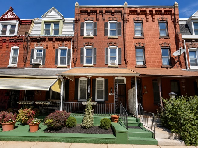 Building Photo - 4025 Green St Unit 1