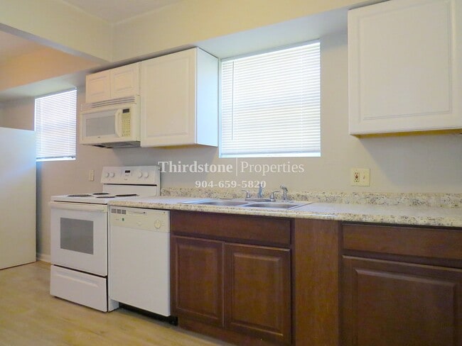 Photo - 1946 Allandale Cir E