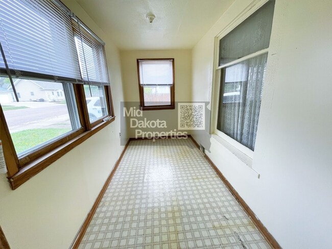 Photo - 1016 S Duff- 4 bedroom House