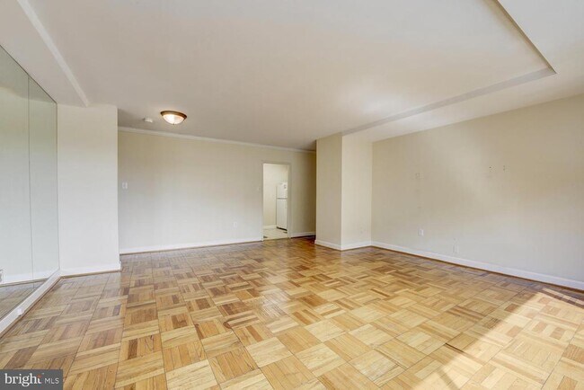 Photo - 1021 Arlington Blvd Unit 743