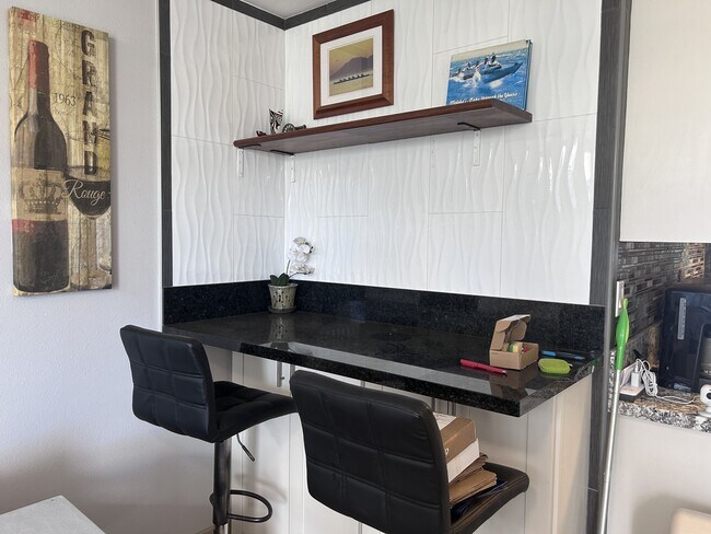 Photo - 84-674-965 Farrington Hwy