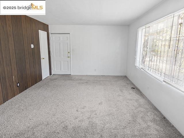 Photo - 3562 Seminary Ave