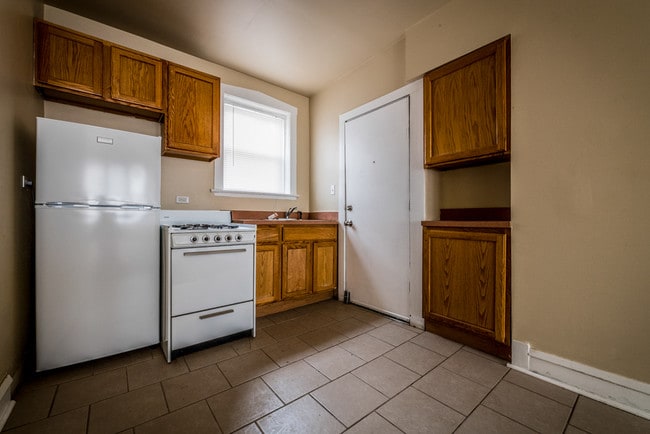 Photo - 5500 W Van Buren