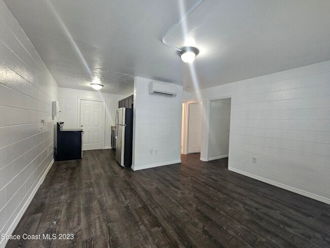 Photo - DeLeon Apartments