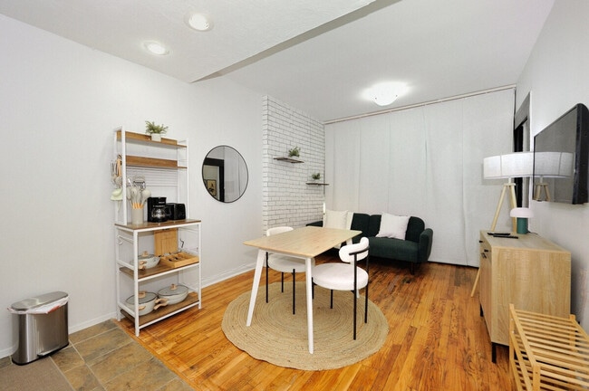 Photo - 388 W 38th St Unidad ID1383561P