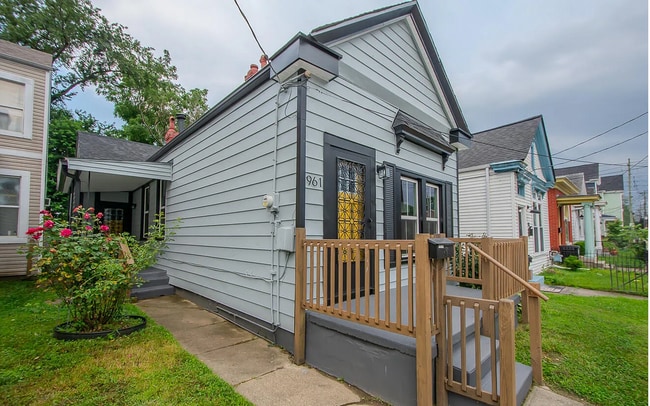Photo - Updated & Beautiful 2 Bedroom Home with Pr...