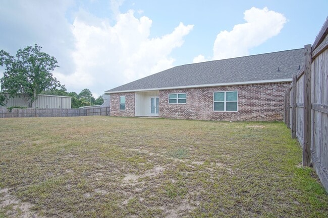 Photo - Gulf Breeze 3BR/2BA Townhome – Vaulted Cei...