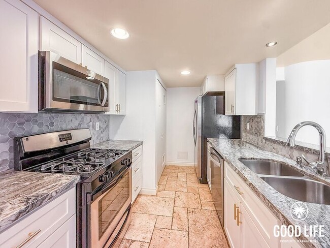 Building Photo - 13222 Salmon River Rd Unit 101