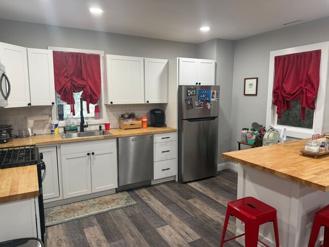 Photo - 60 Main St Unit Apt 2S