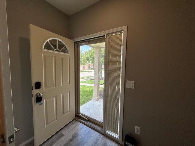 Photo - 4035 Cornerstone Dr