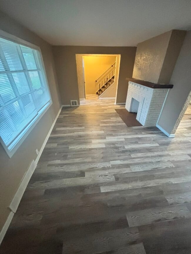 Photo - 8610 Jeffries Ave