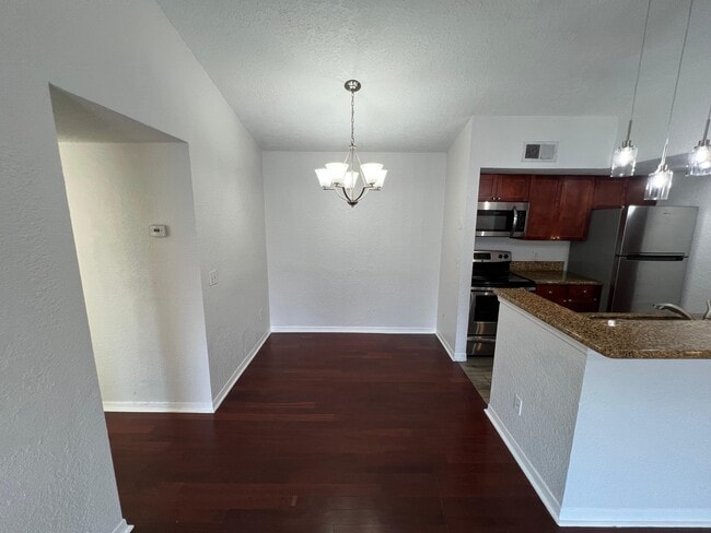 Photo - 5168 Conroy Rd