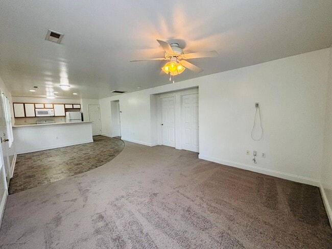 Photo - 1905B Tabor Village Dr