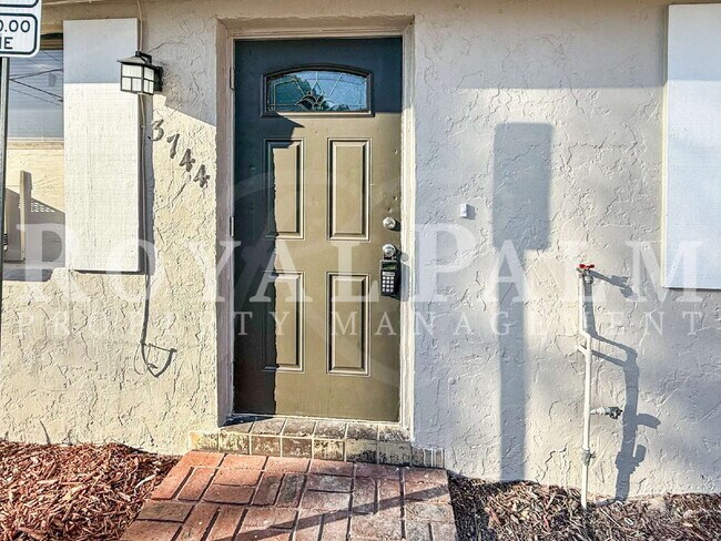 Photo - 3744 Estelle Ave