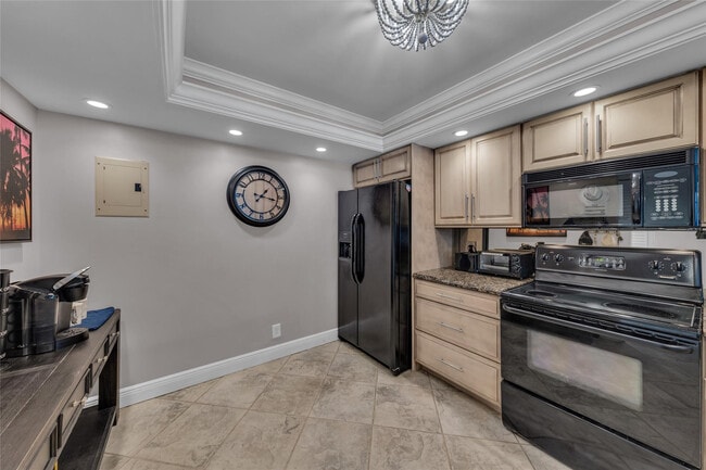 Photo - 2900 NE 14th Street Causeway Unit 202