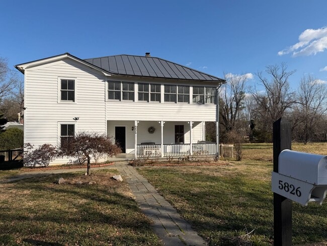 Photo - 5826 Railroad Ave