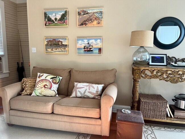 Photo - 1812 Winnie St