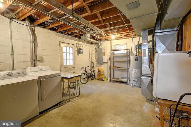 Photo - 3605 Dundee Driveway