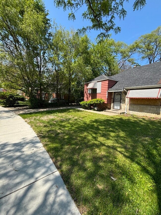 Photo - 9713 S Oglesby Ave Casa