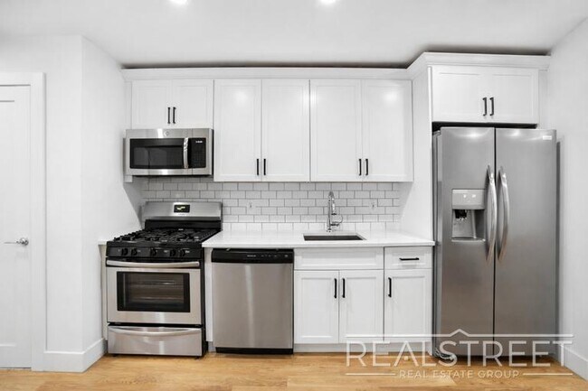 Photo - Magnificent 4 Bed 3.5 Bath Brownstone Duplex in Crown Heights