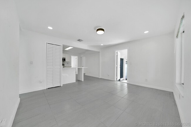 Photo - 1108 NE 16th St