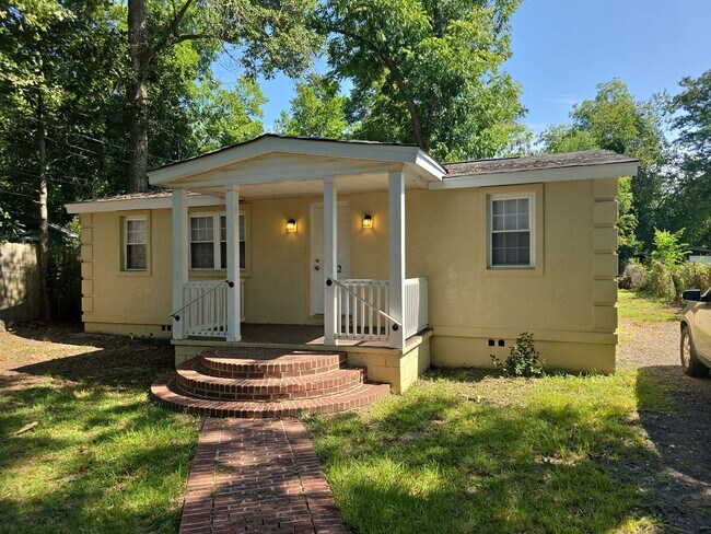 Less than mile from South Carolina State U... - Less than mile from South Carolina State U...