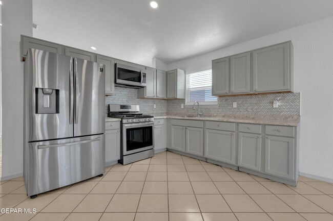 Photo - 12077 Castle Keep Cir