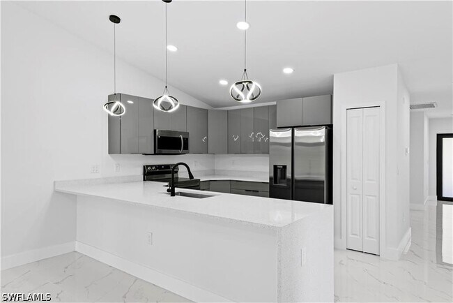 Photo - 1010 Jaguar Blvd