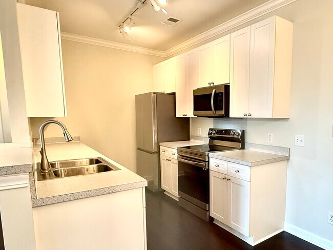 Photo - 1462 Wellbrooke Ln Unit Ellington Woods