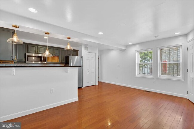 Photo - 2913 8th St SE Unit 3101