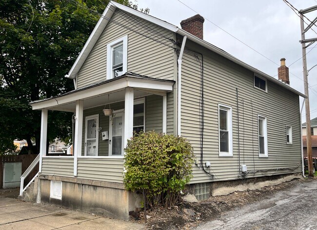 Photo - 816 11th Street Unit 816 11th Street B