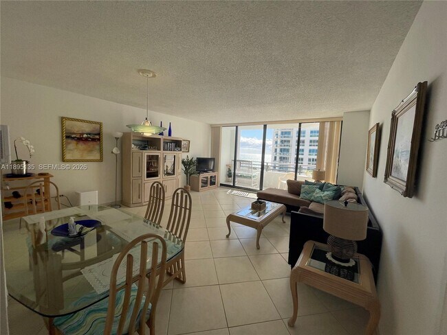 Building Photo - 3505 S Ocean Dr Unit 917
