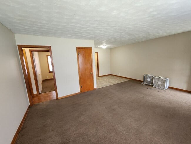 Photo - 1770 N Old Manor Rd