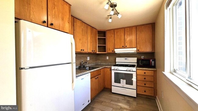 Photo - 2806 Ryerson Pl Unit 1ST FLOOR